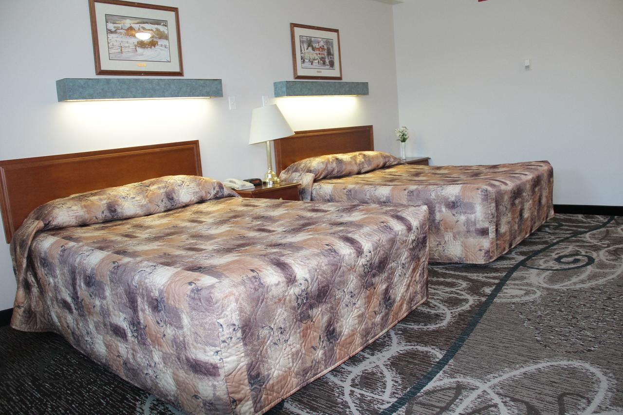 Garden Court Motel Manning Bagian luar foto