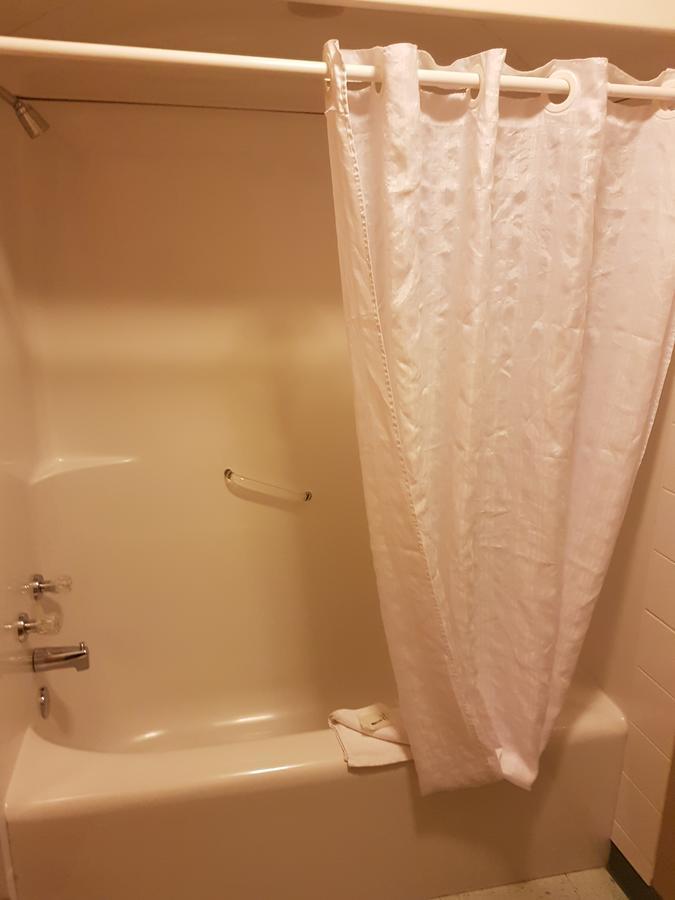 Garden Court Motel Manning Bagian luar foto
