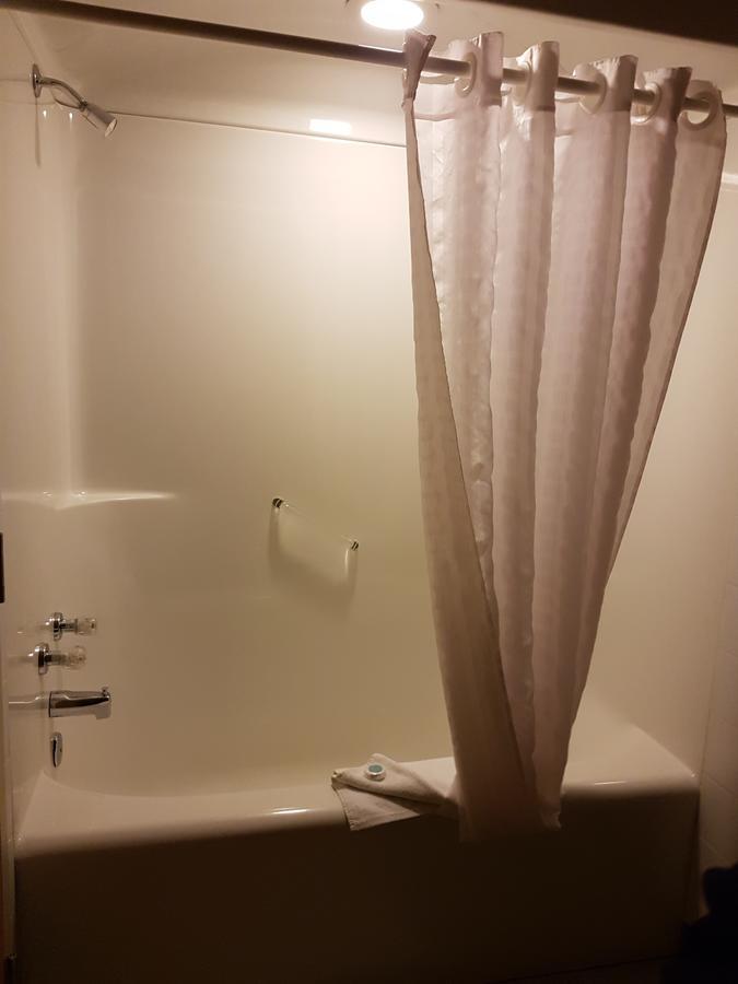 Garden Court Motel Manning Bagian luar foto